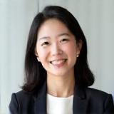 伊藤 綾氏のポートレート